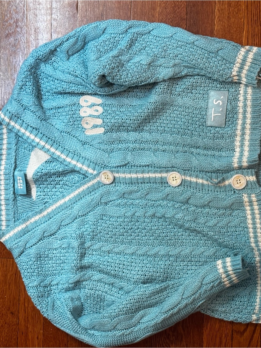 1989 Taylor swift cardigan